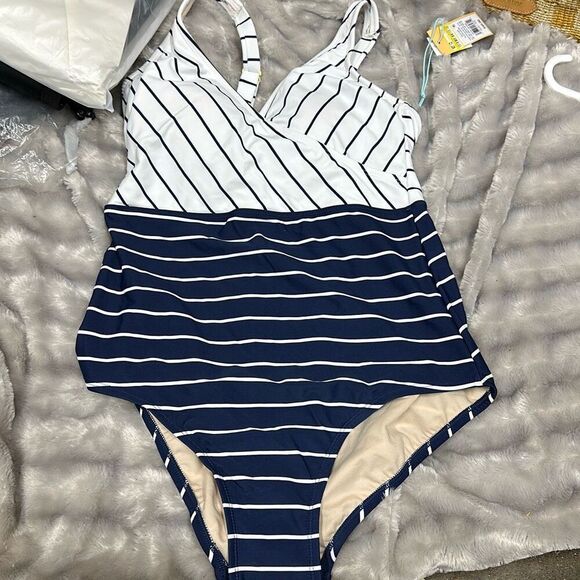 Women's Striped V-Neck Full Coverage One Piece Swimsuit - Kona Sol™ Navy Blue Si - Picture 2 of 3